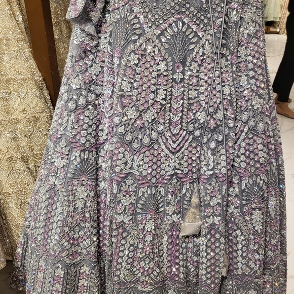 Designer Lehenga - Picture 4 of 6